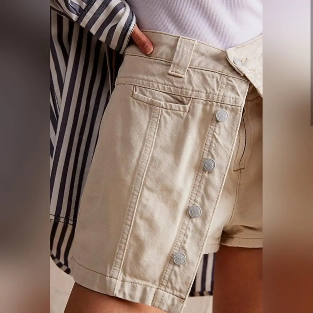 We The Free Midnight Sun Mid Rise Skort Beige Size 27 NWT - Picture 2 of 8